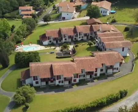 Banca Piscine Vue Montagnes *